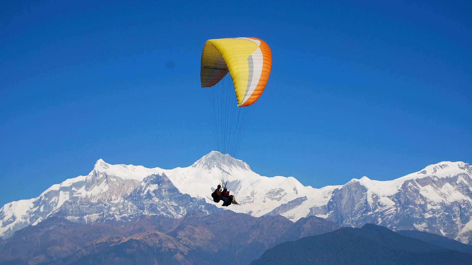 PARAGLIDING